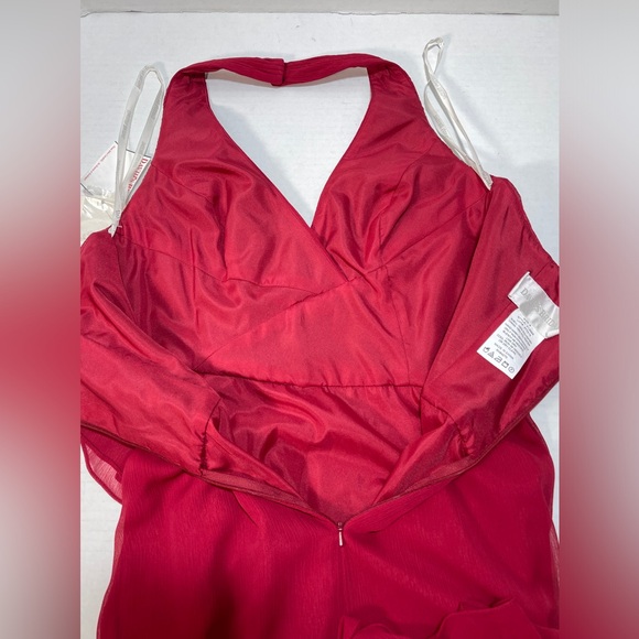 NWT David’s Bridal Halter Long Formal/Ball Prom Dress Gown Red Womens Sz 6 - Picture 9 of 14